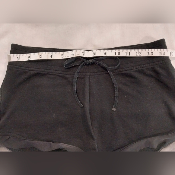 Victoria Sport Size XS Black Elastic Drawstring Waist Shorts Mesh Trim - Picture 9 of 12